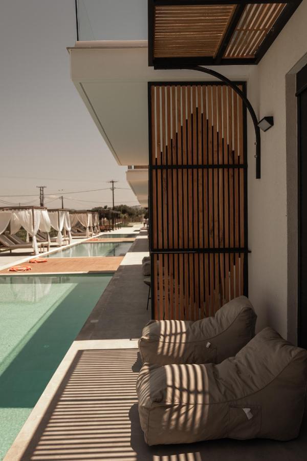 Salt Boutique Hotel Palouki Ngoại thất bức ảnh