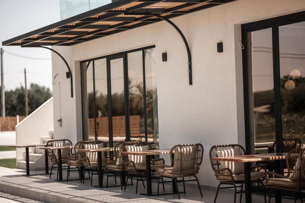 Salt Boutique Hotel Palouki Ngoại thất bức ảnh