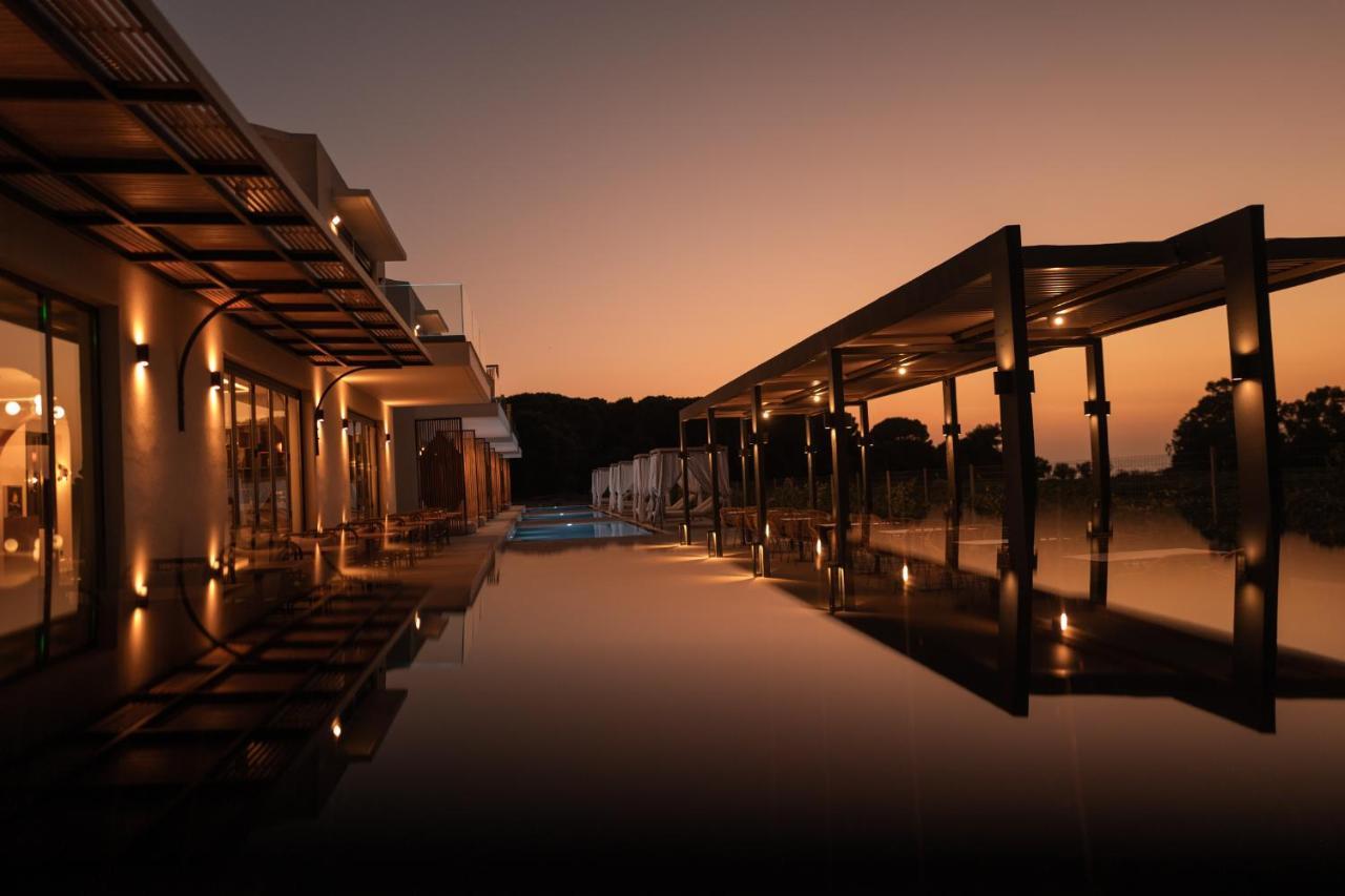 Salt Boutique Hotel Palouki Ngoại thất bức ảnh
