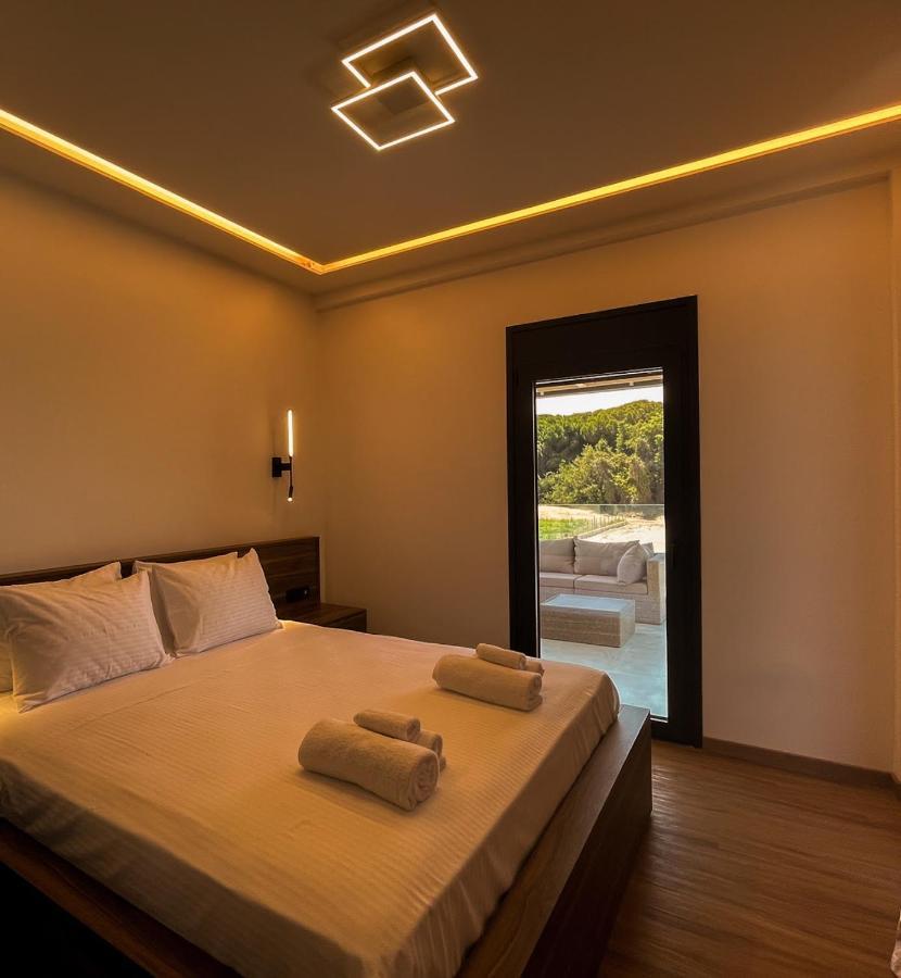 Salt Boutique Hotel Palouki Ngoại thất bức ảnh