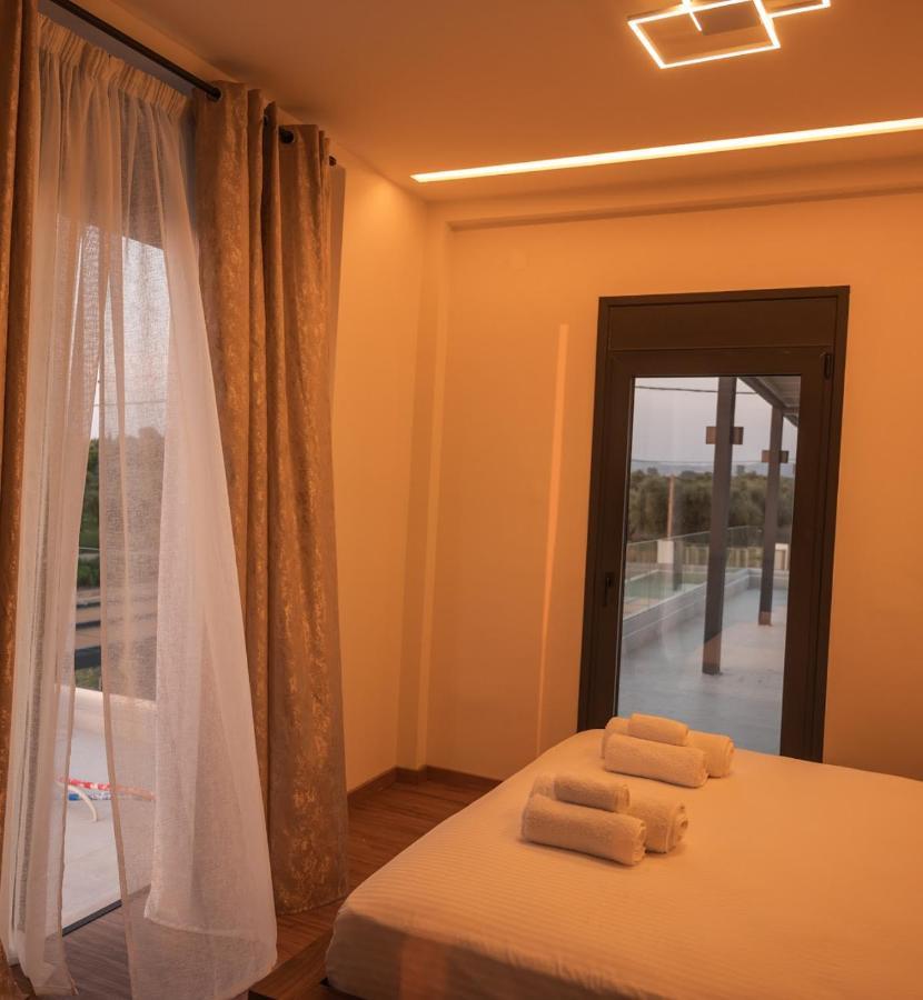Salt Boutique Hotel Palouki Ngoại thất bức ảnh