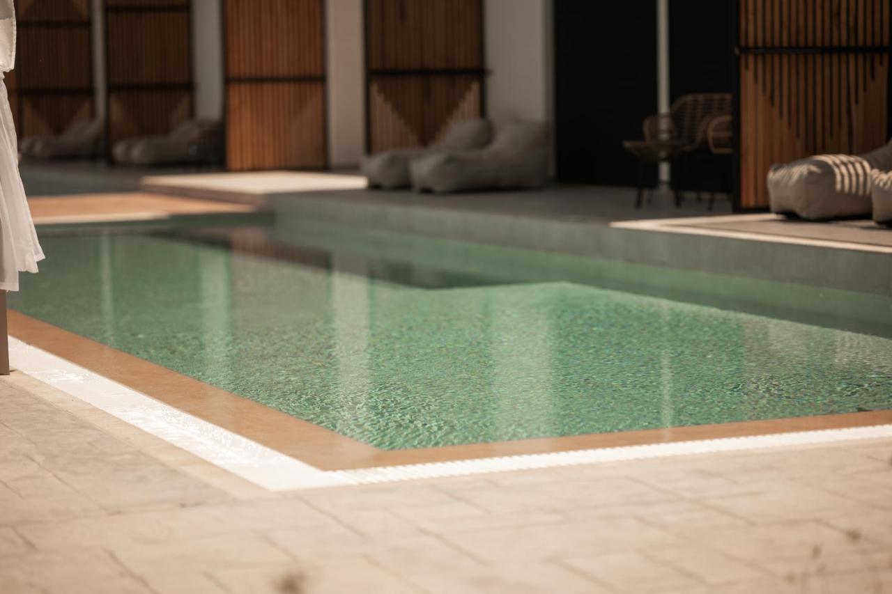 Salt Boutique Hotel Palouki Ngoại thất bức ảnh