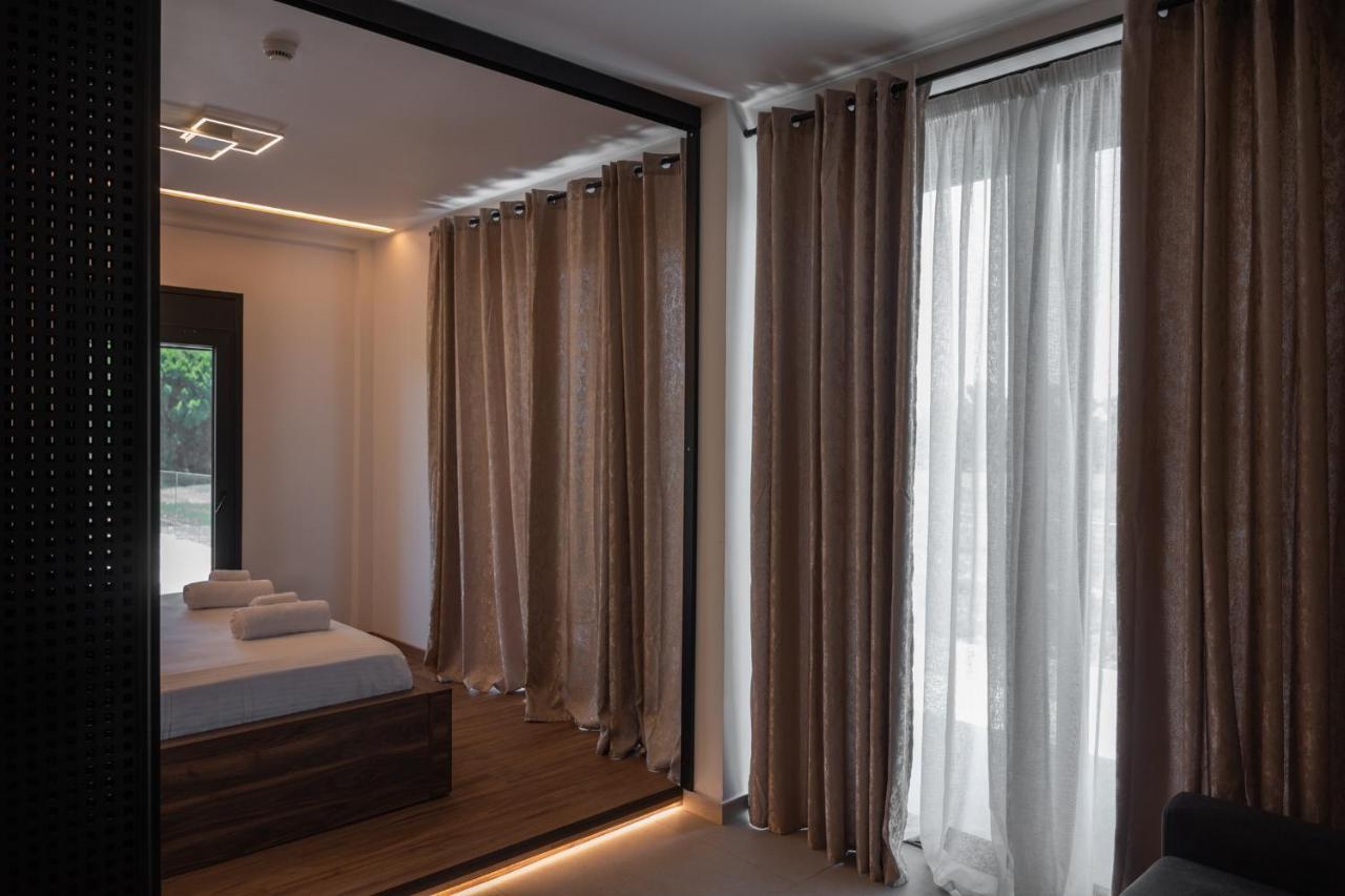 Salt Boutique Hotel Palouki Ngoại thất bức ảnh